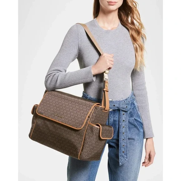 NWT MICHAEL Michael Kors Large Monogram Print Diaper Bag in Brown/acorn - Picture 4 of 9